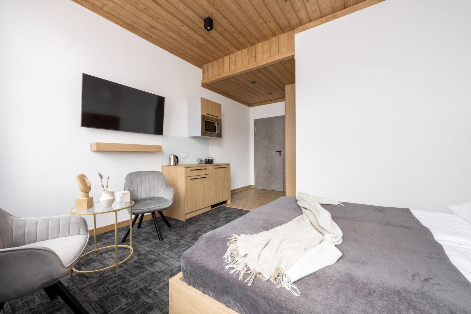 Apartamenty Krupowki 20 Zakopane Szoba fotó