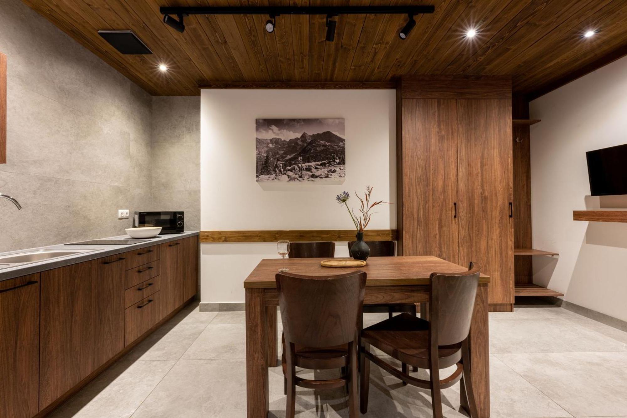 Apartamenty Krupowki 20 Zakopane Szoba fotó